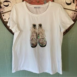 White Size Large Short Sleeve T-Shirt with Sequin Shoe Design